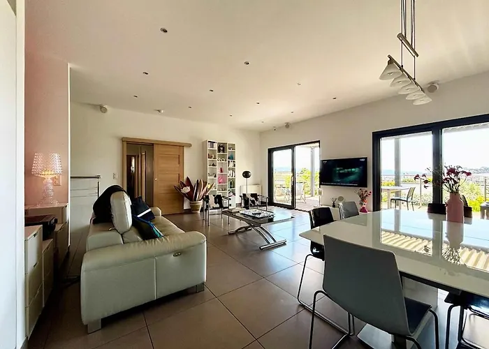 Casamea - Familiale, Piscine Chauffee, Clim Ajaccio (Corsica)