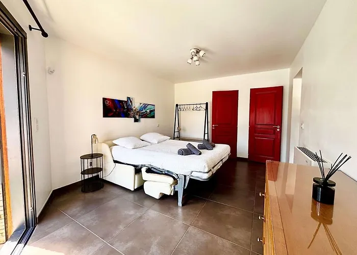 Casamea - Familiale, Piscine Chauffee, Clim Ajaccio (Corsica)