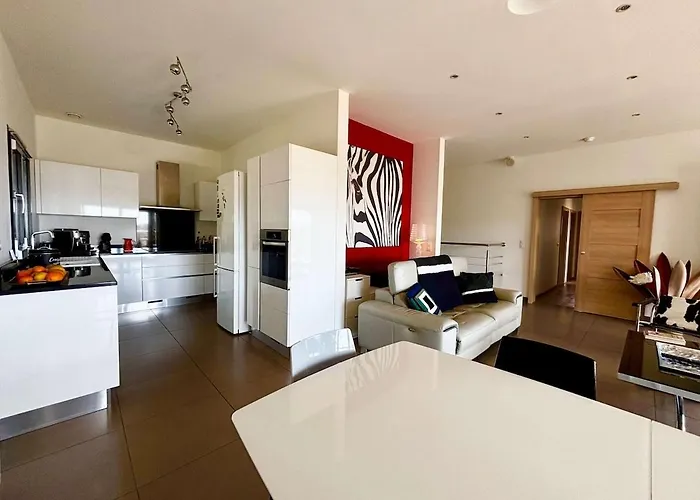 Casamea - Familiale, Piscine Chauffee, Clim Ajaccio (Corsica)